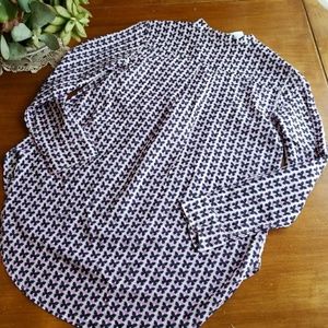 GAP Tops - GAP Maternity Mandarin collar butterfly blouse GAP Tops - GAP Maternity Mandarin collar butterfly blouse